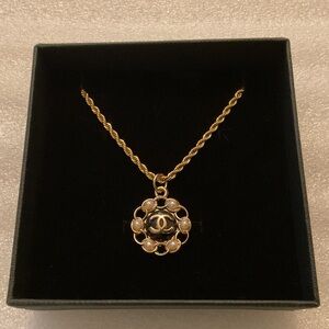 Black Enamel Pearl Halo Pendant Gold Tone Elegant Vintage Inspired